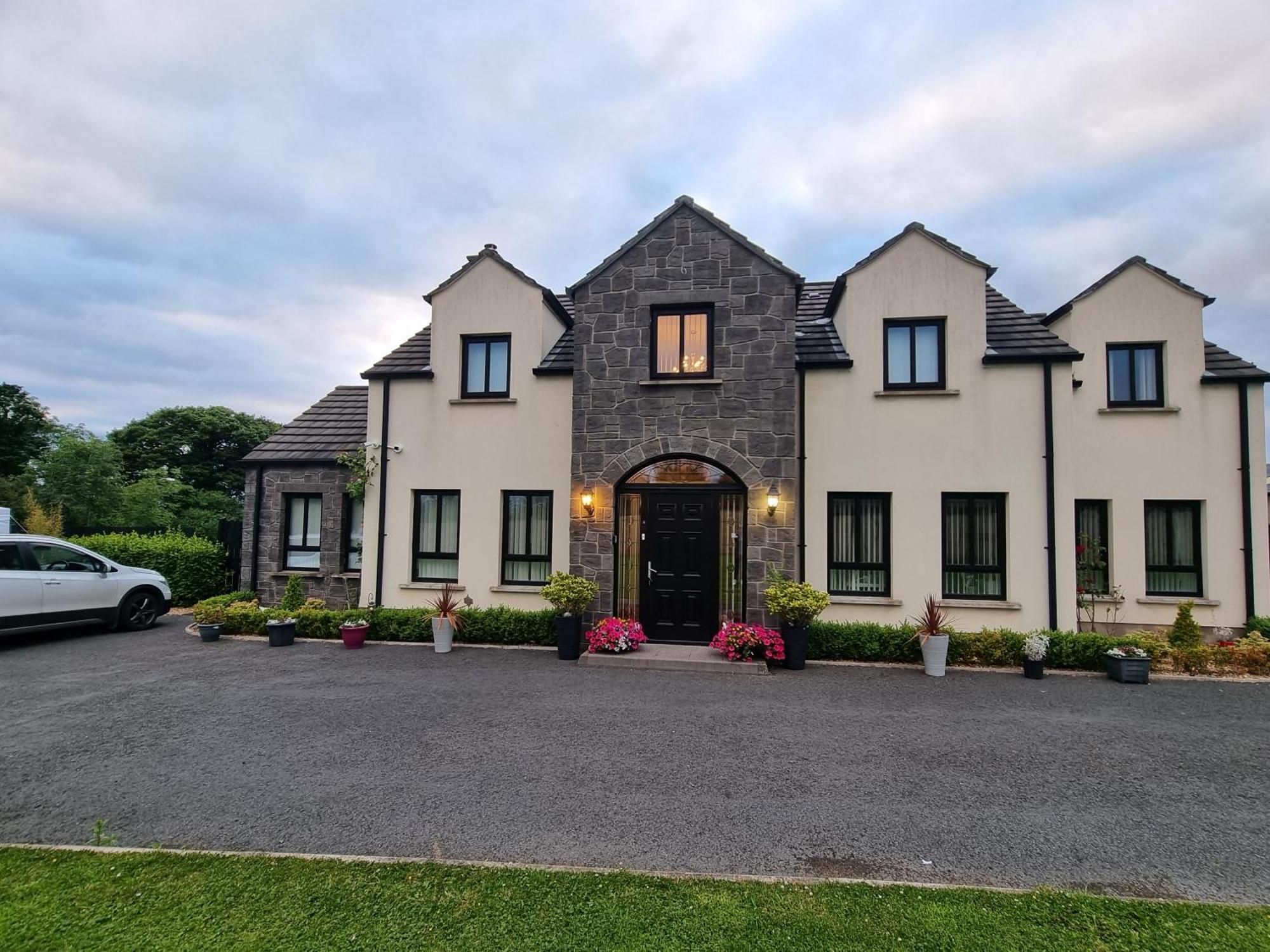Boutique Country House Aldergrove Crumlin  Exterior photo