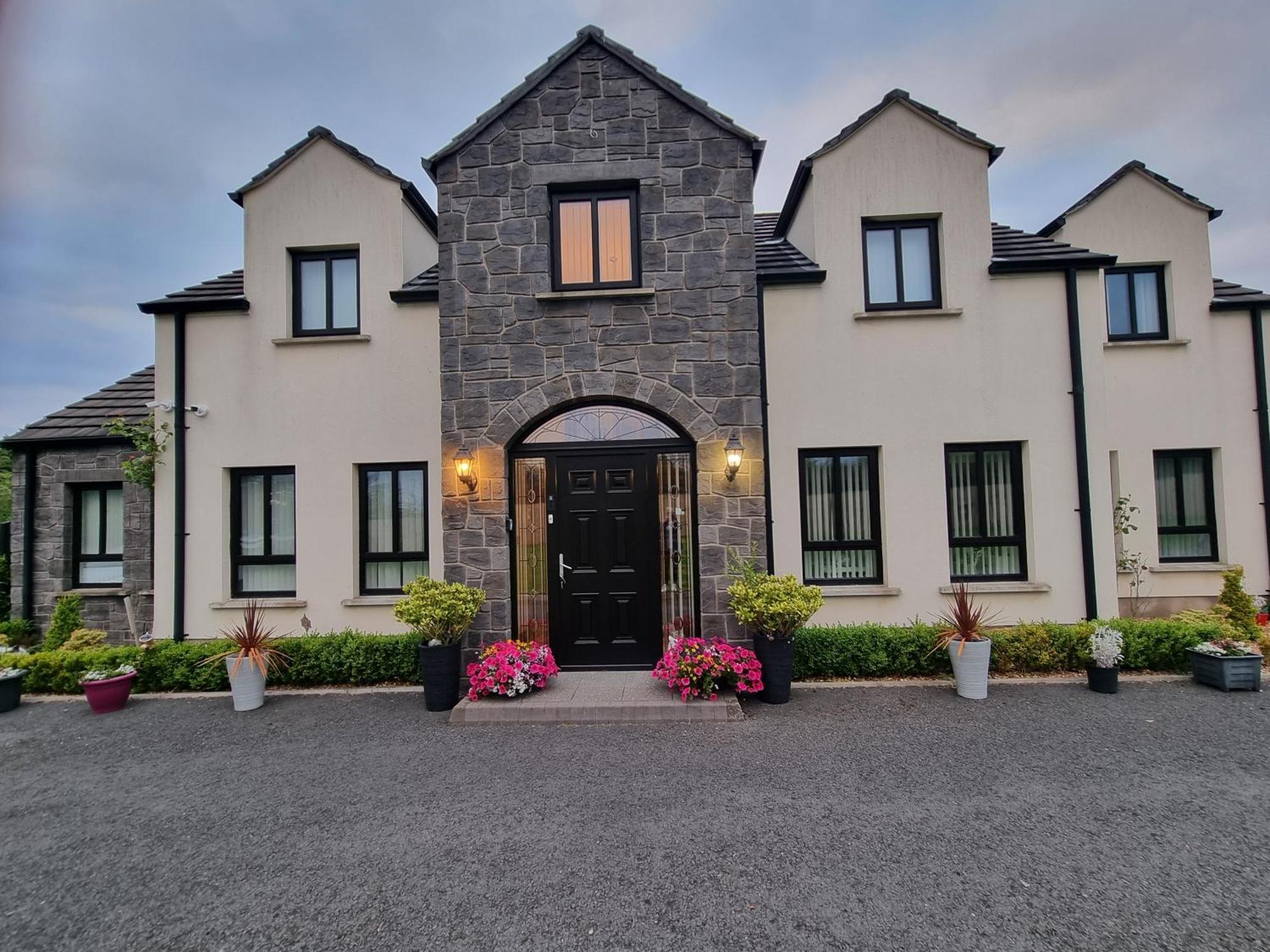 Boutique Country House Aldergrove Crumlin  Exterior photo
